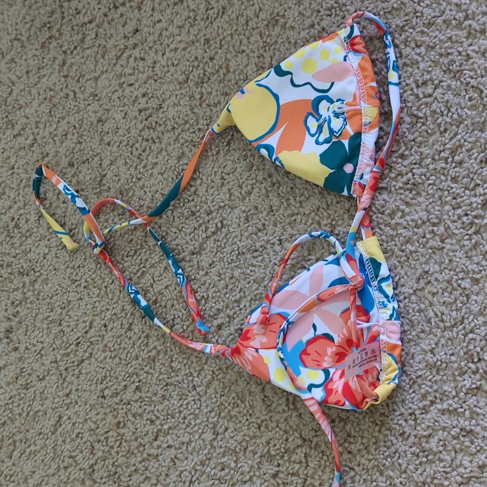 Women's Medium Floral Triangle bikini Top - Picture 5 of 6